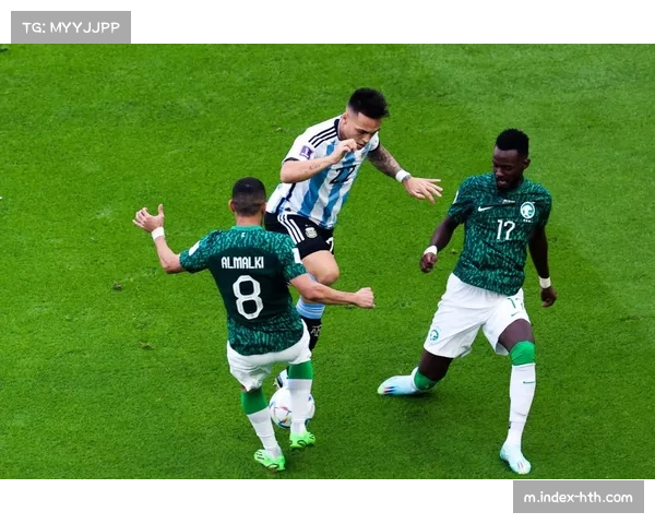 巴斯托尼拉拽点球事件持续发酵 意大利名帅卡佩罗批尺度